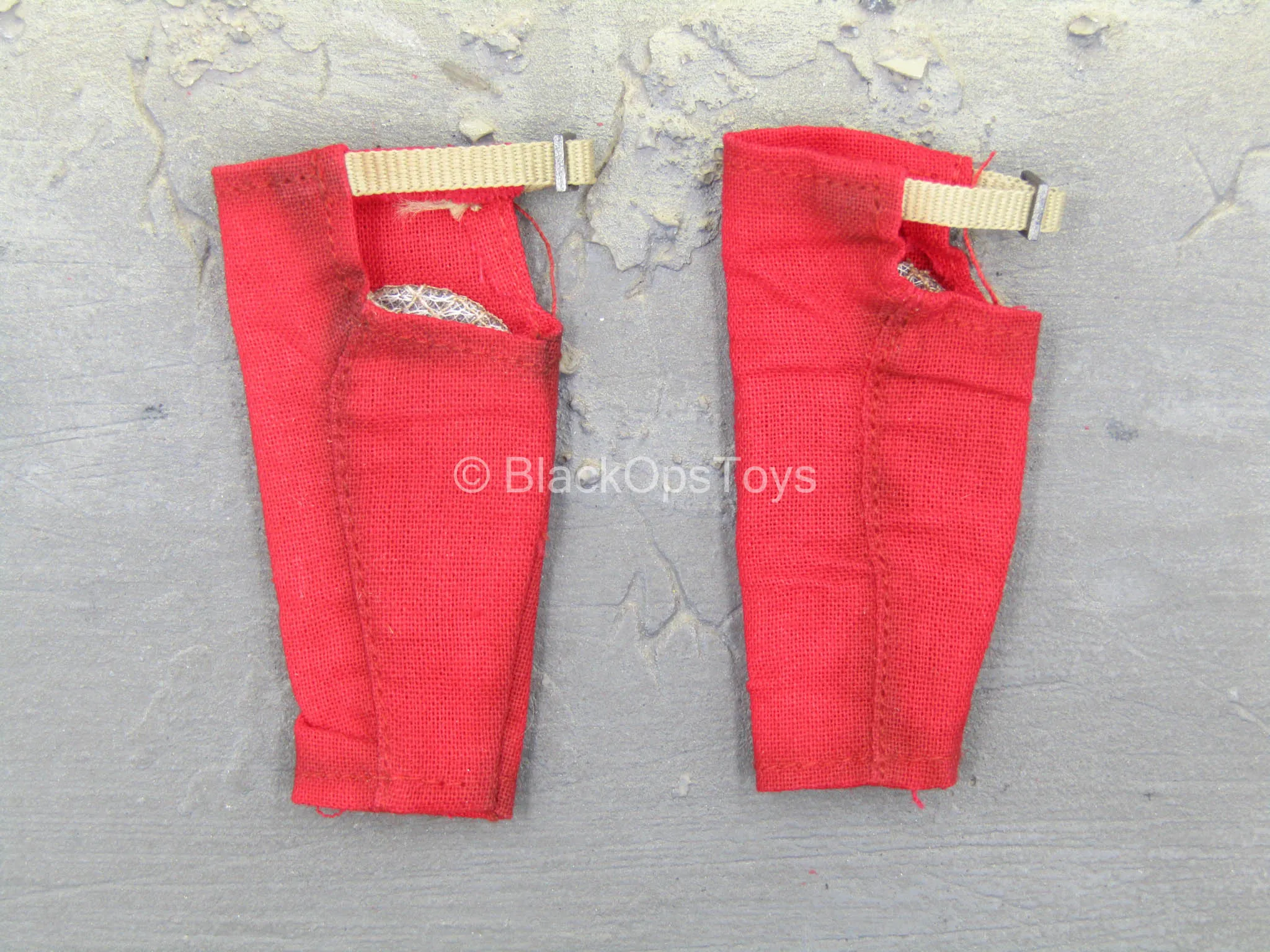 Deadpool - Red Elbow Pads