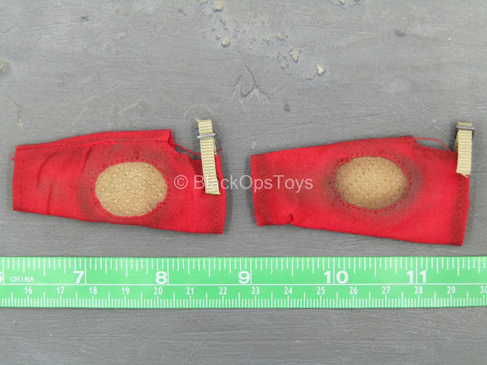 Deadpool - Red Elbow Pads