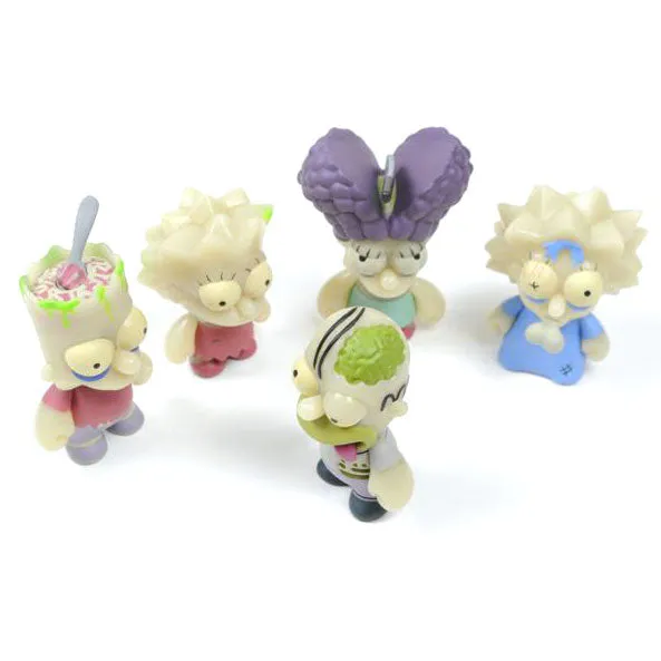 Kidrobot x The Simpsons Tree House of Horrors Zombie Family 5 Pack (GITD)